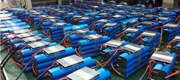 Hybrid of Supercapacitor and Lithium Battery